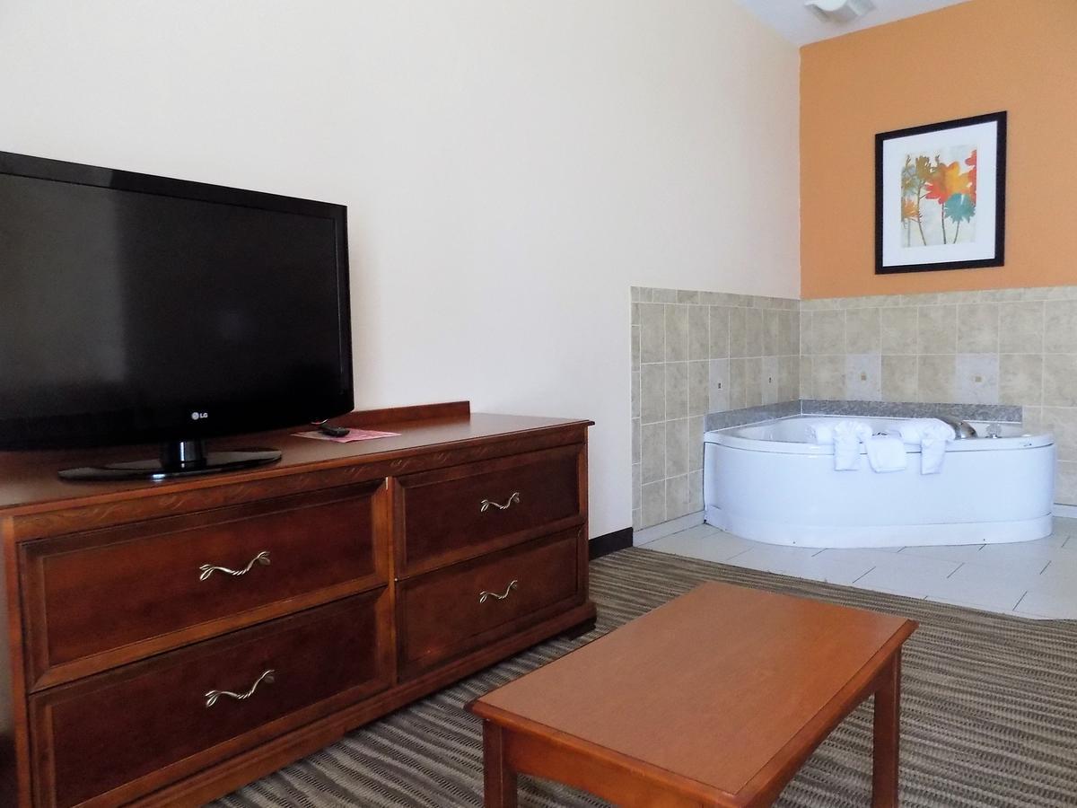 Baymont By Wyndham Augusta Riverwatch Bagian luar foto